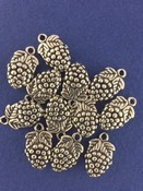CH 7<br>Bunch of Grapes Charm